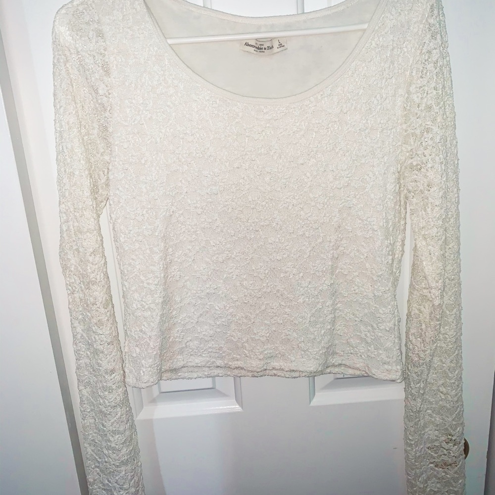 Long sleeve lace crop top